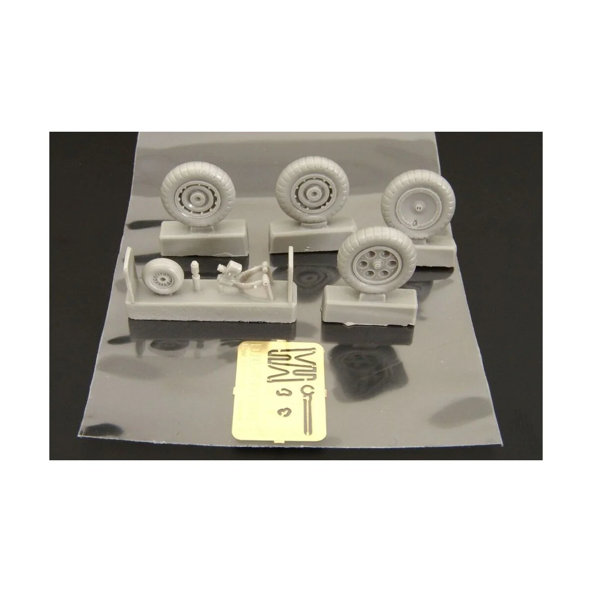 Wheels for Fw190 EARLY -LATE, 1/48 - Brengun BRL48037