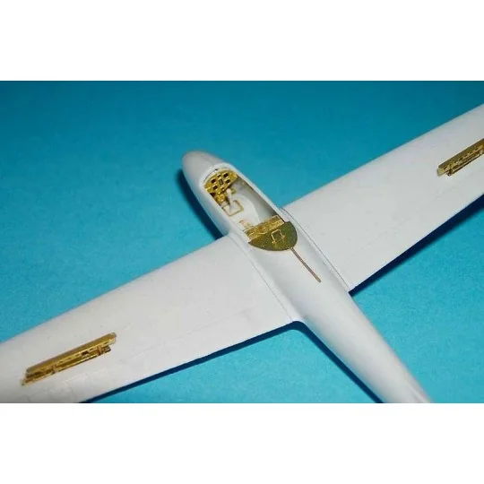 LF-107 Lunak glider (Modela kit) 48027, 1/48 - Brengun BRL48053