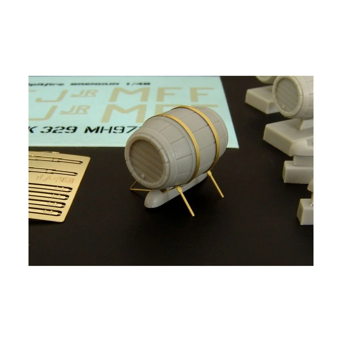 Beer Spitfire Mk IX, 1/48 - Brengun BRL48054