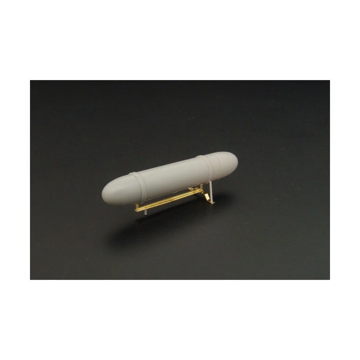 50gal cigar fuel tank w-rack (double pack), 1/48 - Brengun BRL48068