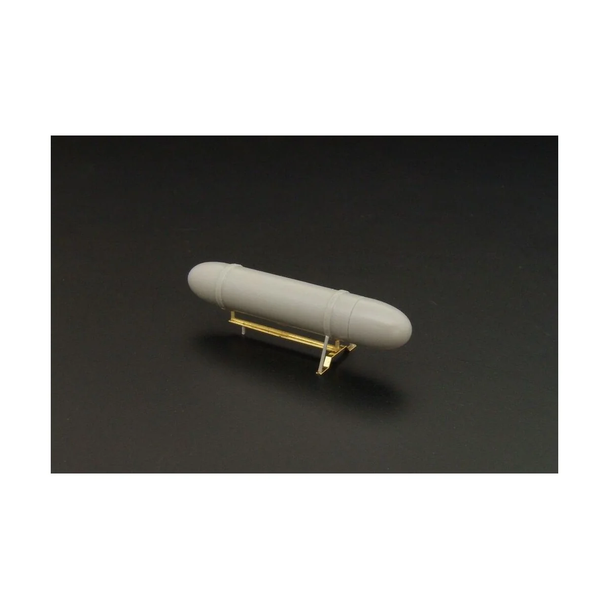 50gal cigar fuel tank w-rack (double pack), 1/48 - Brengun BRL48068