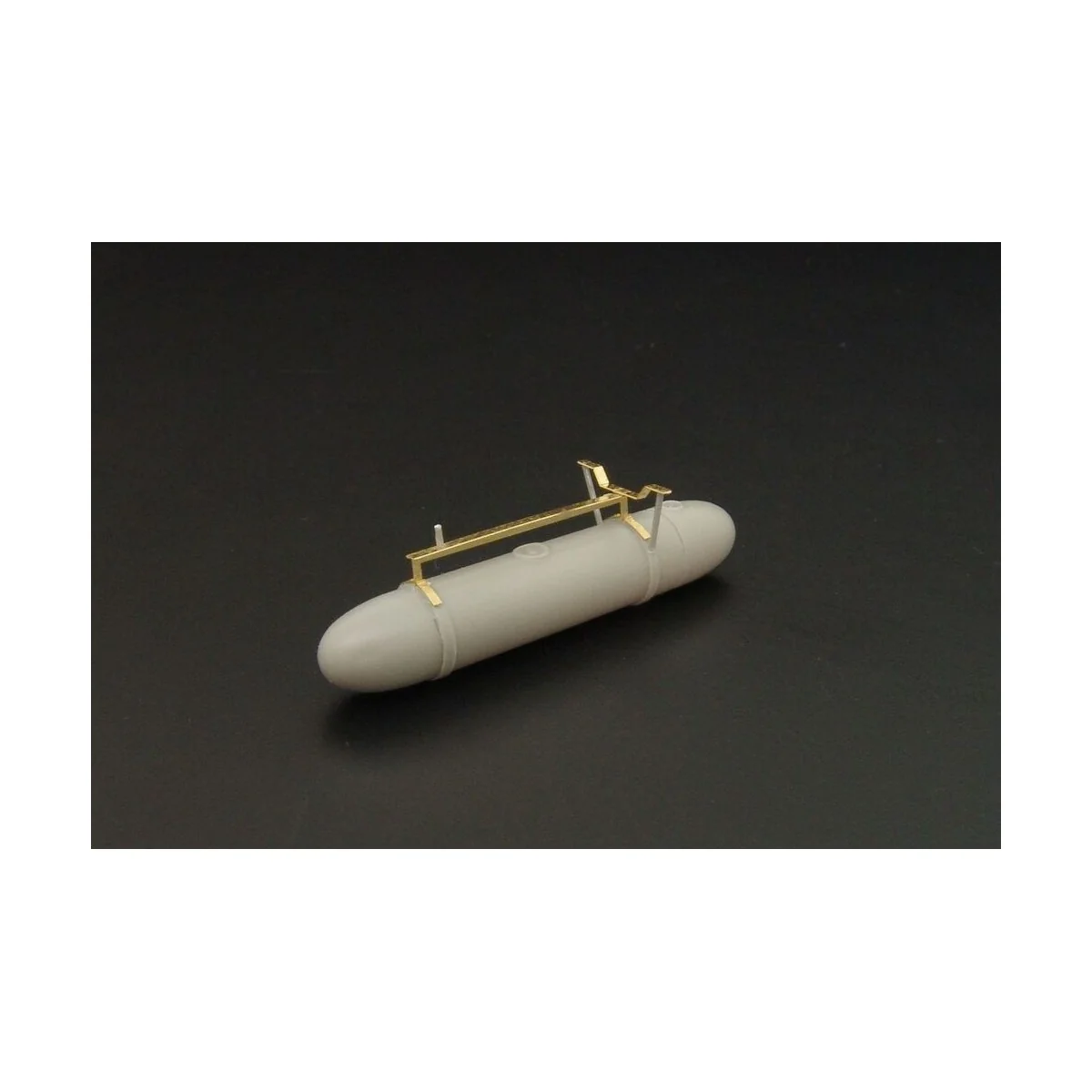 50gal cigar fuel tank w-rack (double pack), 1/48 - Brengun BRL48068