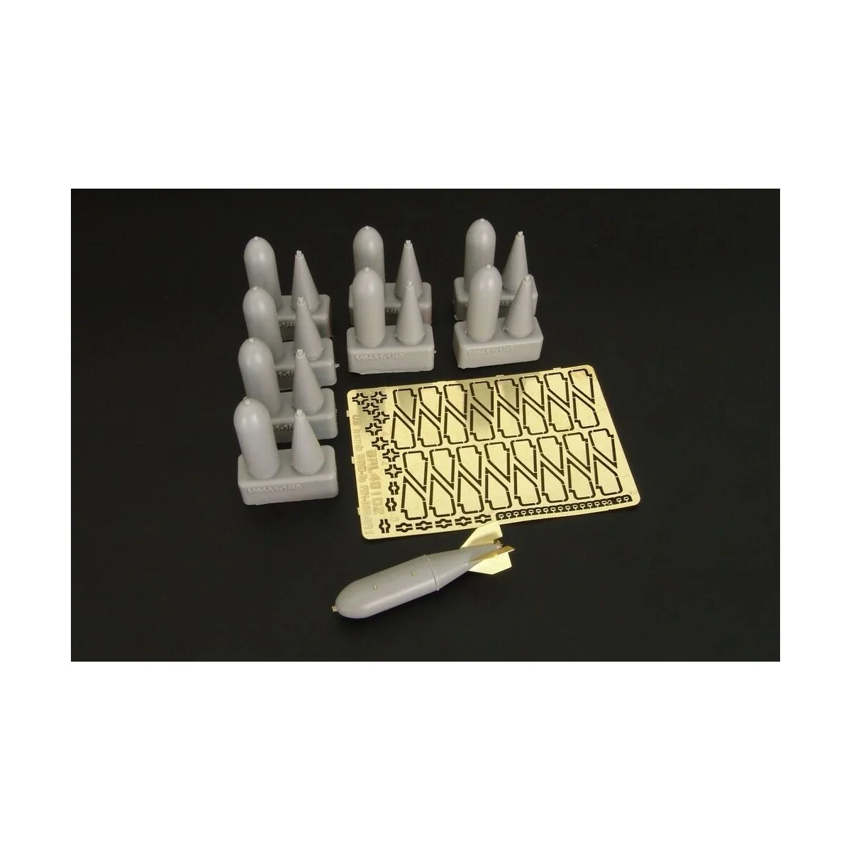 US bomb 500-lb AN-M64A1 (8 pcs), 1/48 - Brengun BRL48102