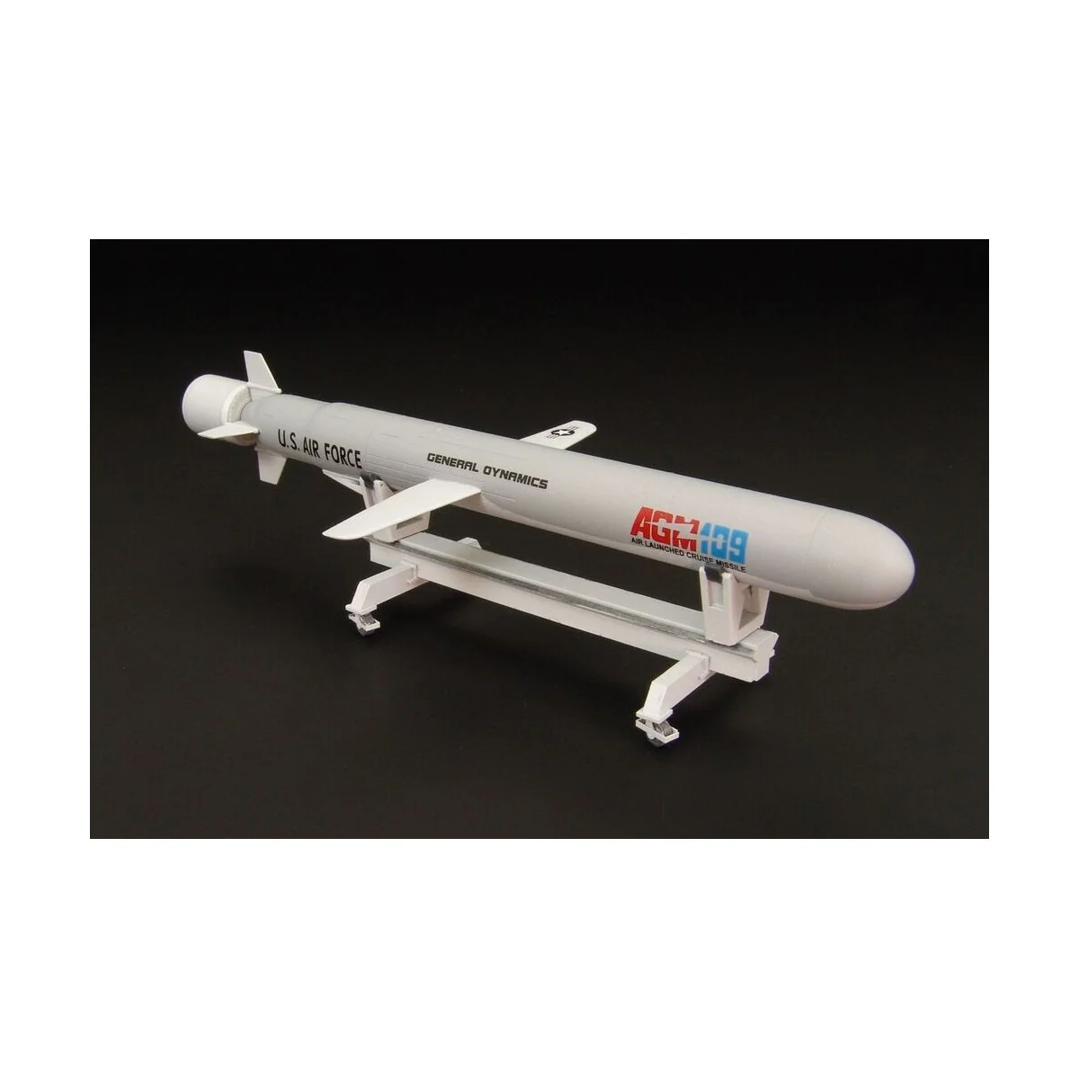 AGM-109 TOMAHAWK, 1/48 - Brengun BRS48003