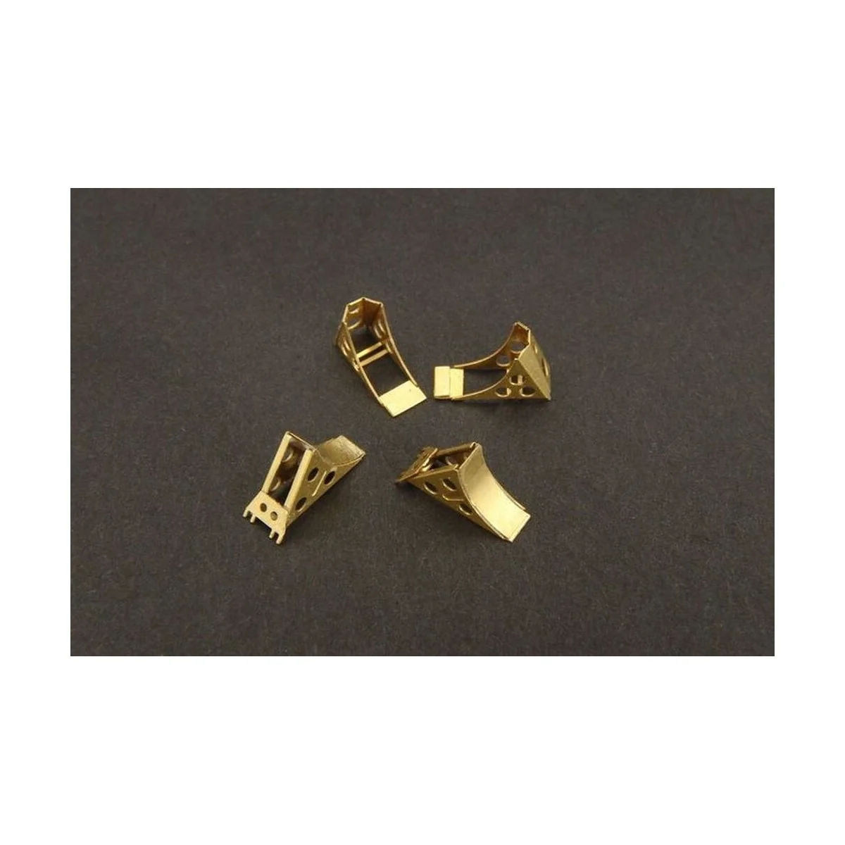 Soviet modern wheel chocks, 1/32 - Brengun BRL32003