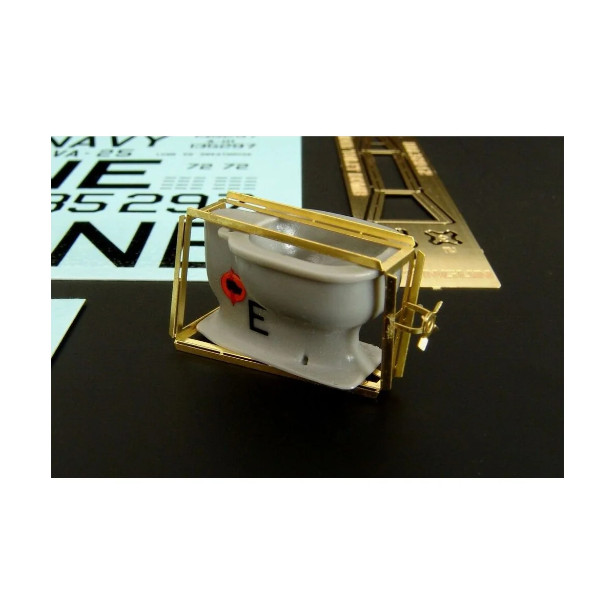 Toilet bomb for Skyraider, 1/32 - Brengun BRL32012