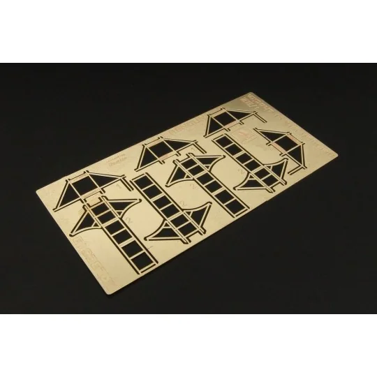 Luftwaffe wheel chocks (two types), 1/32 - Brengun BRL32013