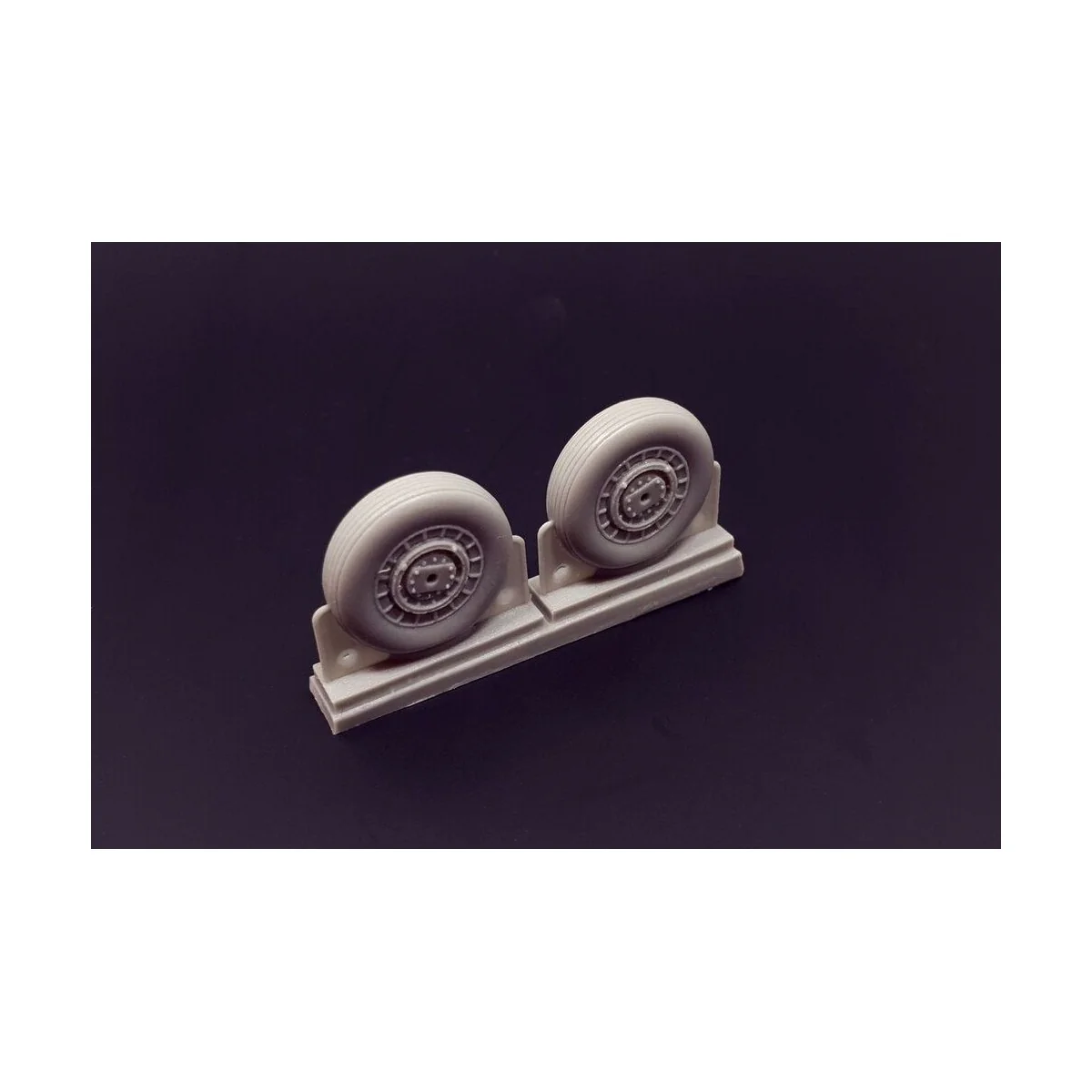 F4U Corsair Late Ribbed Thread (late '50s) Wheels set, 1/48 - Breng...