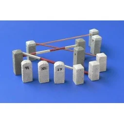 Stone bollards, 1/48 - Hauler HLX48397