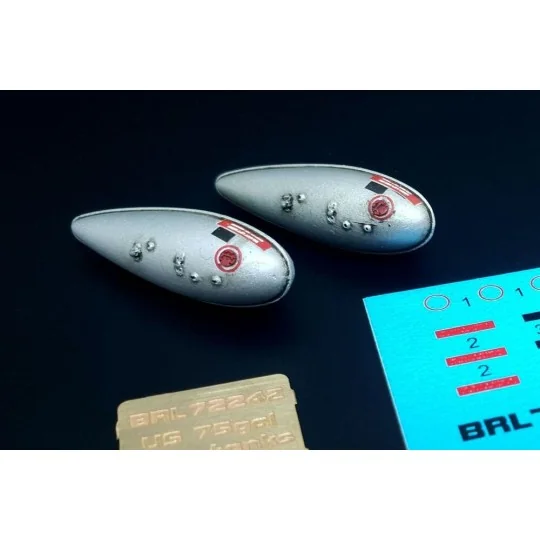US WWII 75 gal fuel tank (2pcs), 1/72 - Brengun BRL72242
