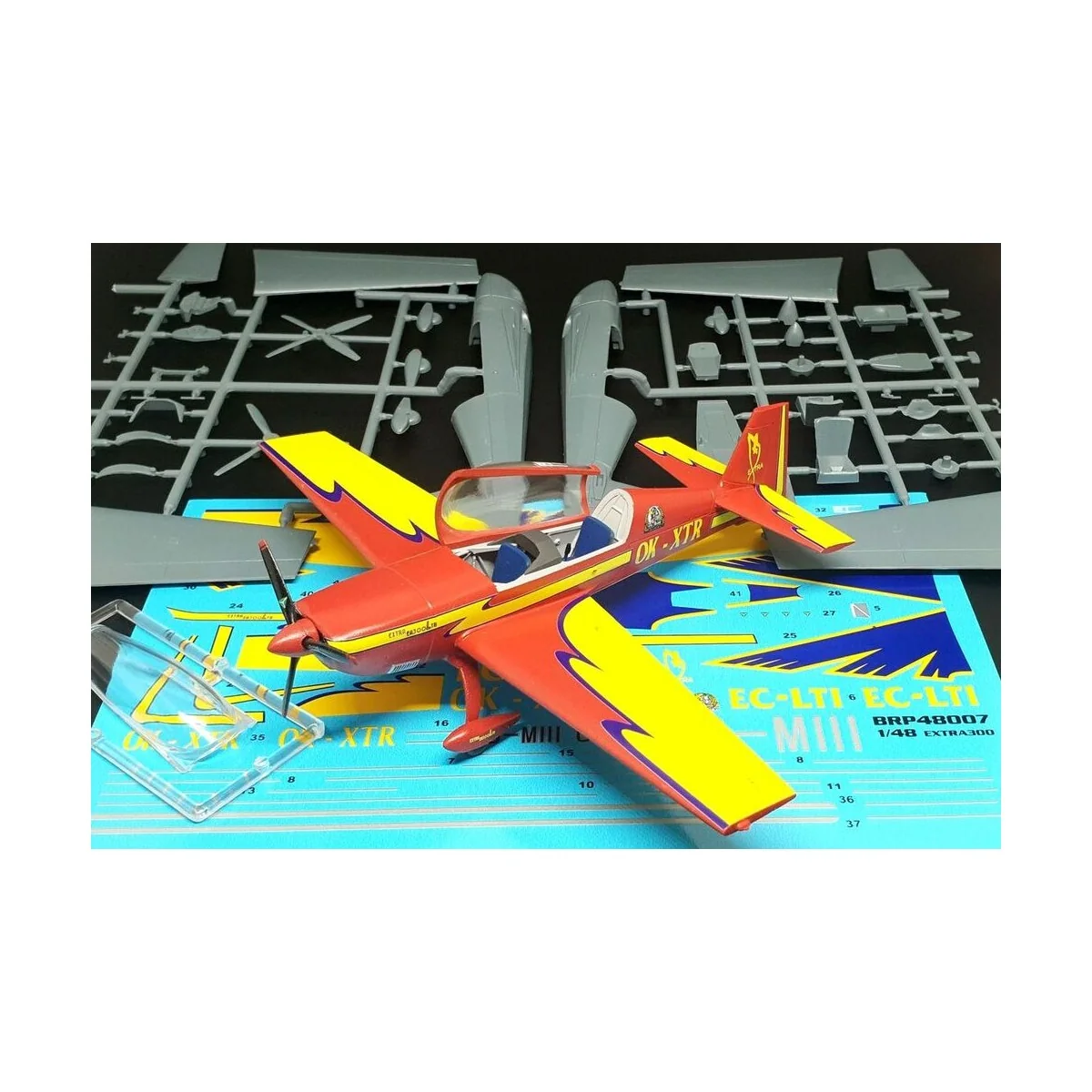 EXTRA EA300L 3 blade propeller, 1/48 - Brengun BRP48007