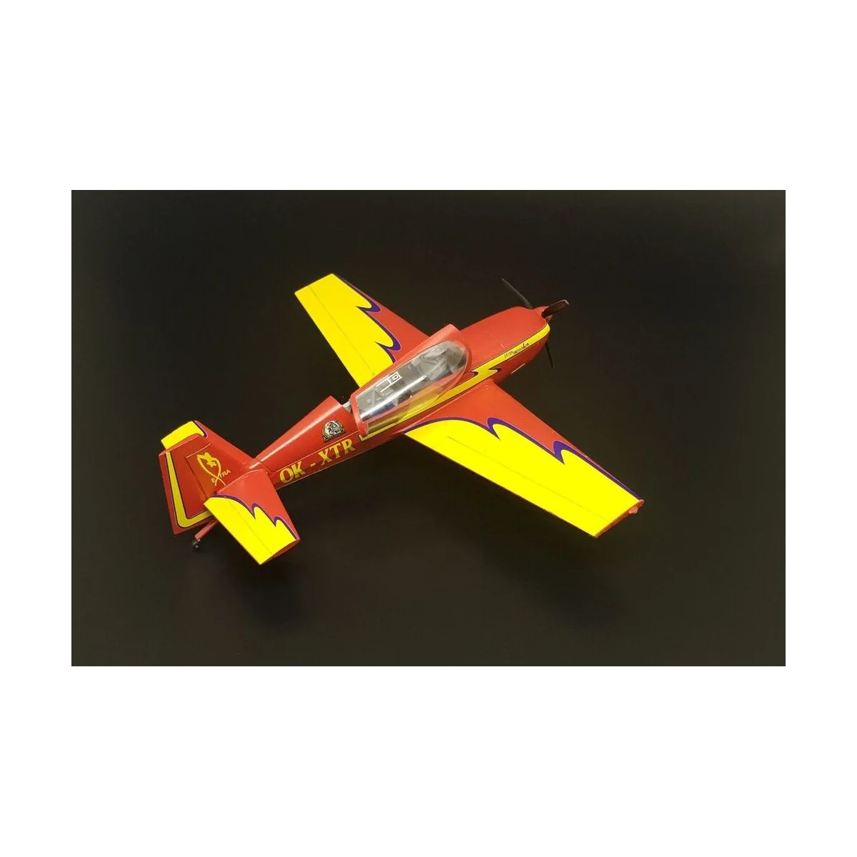 EXTRA EA300L 3 blade propeller, 1/48 - Brengun BRP48007
