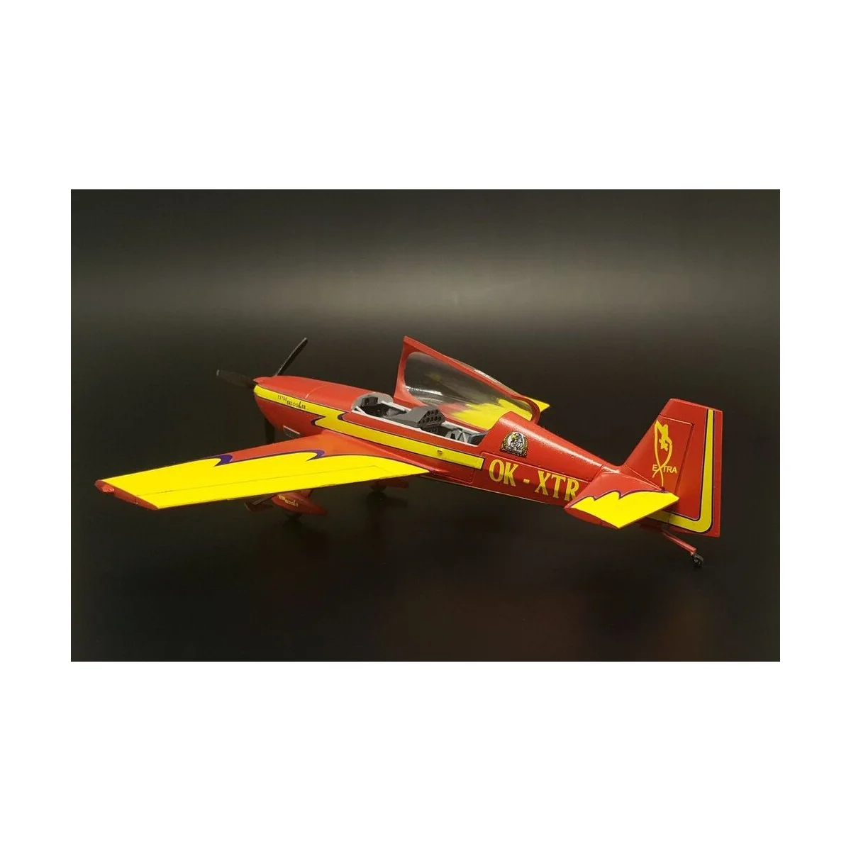 EXTRA EA300L 3 blade propeller, 1/48 - Brengun BRP48007