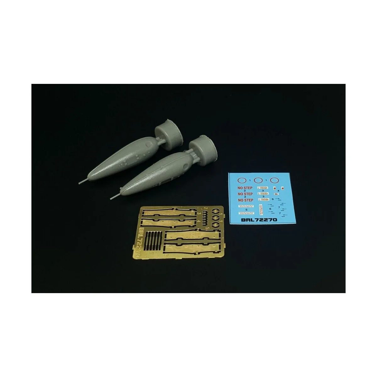 US 110 gal drop tank (2pcs), 1/72 - Brengun BRL72270