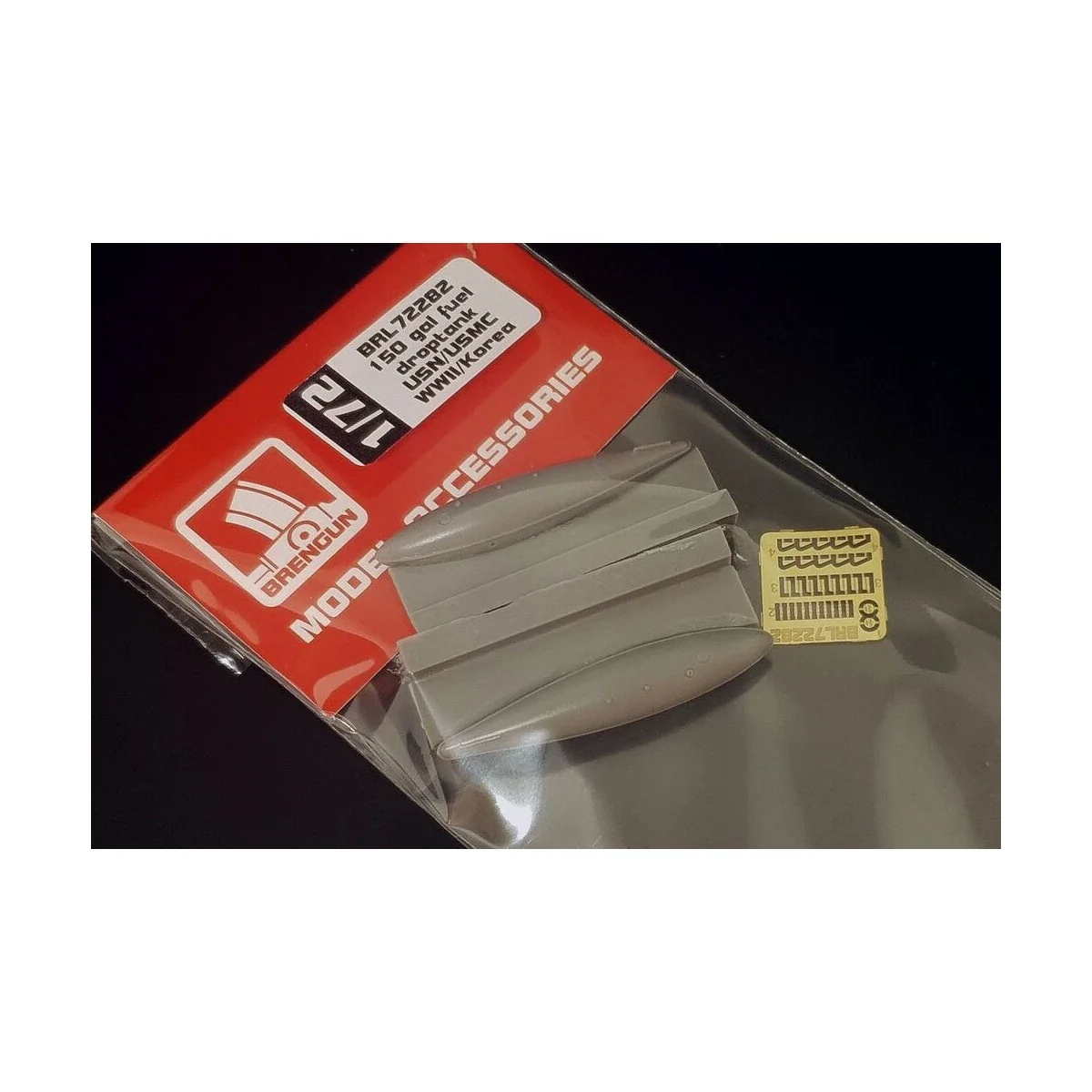 150 gal fuel droptank USN/USMC WWII/Korean war, 1/72 - Brengun BRL7...
