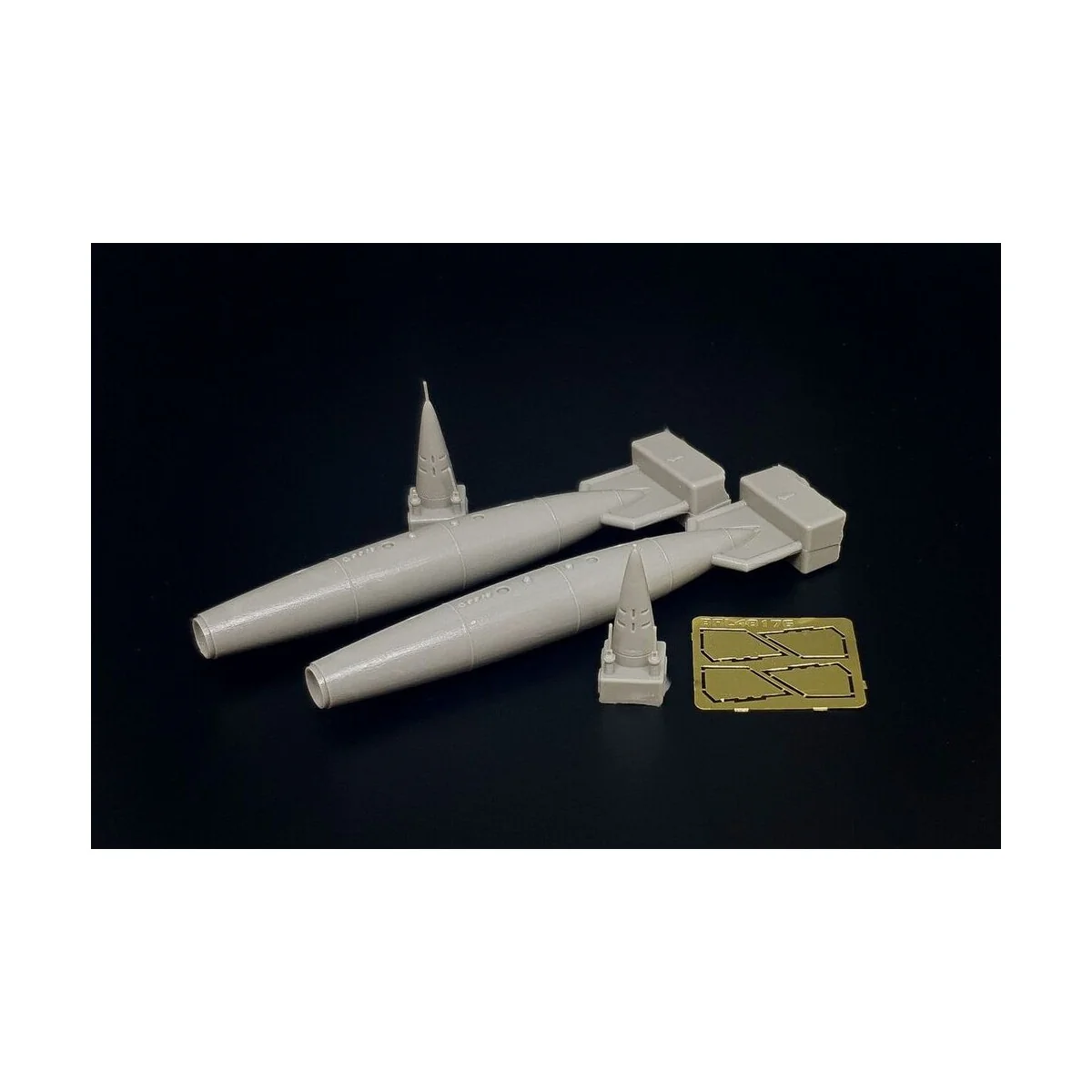 USN 150 gal Douglas Fuel Tank, 1/48 - Brengun BRL48176