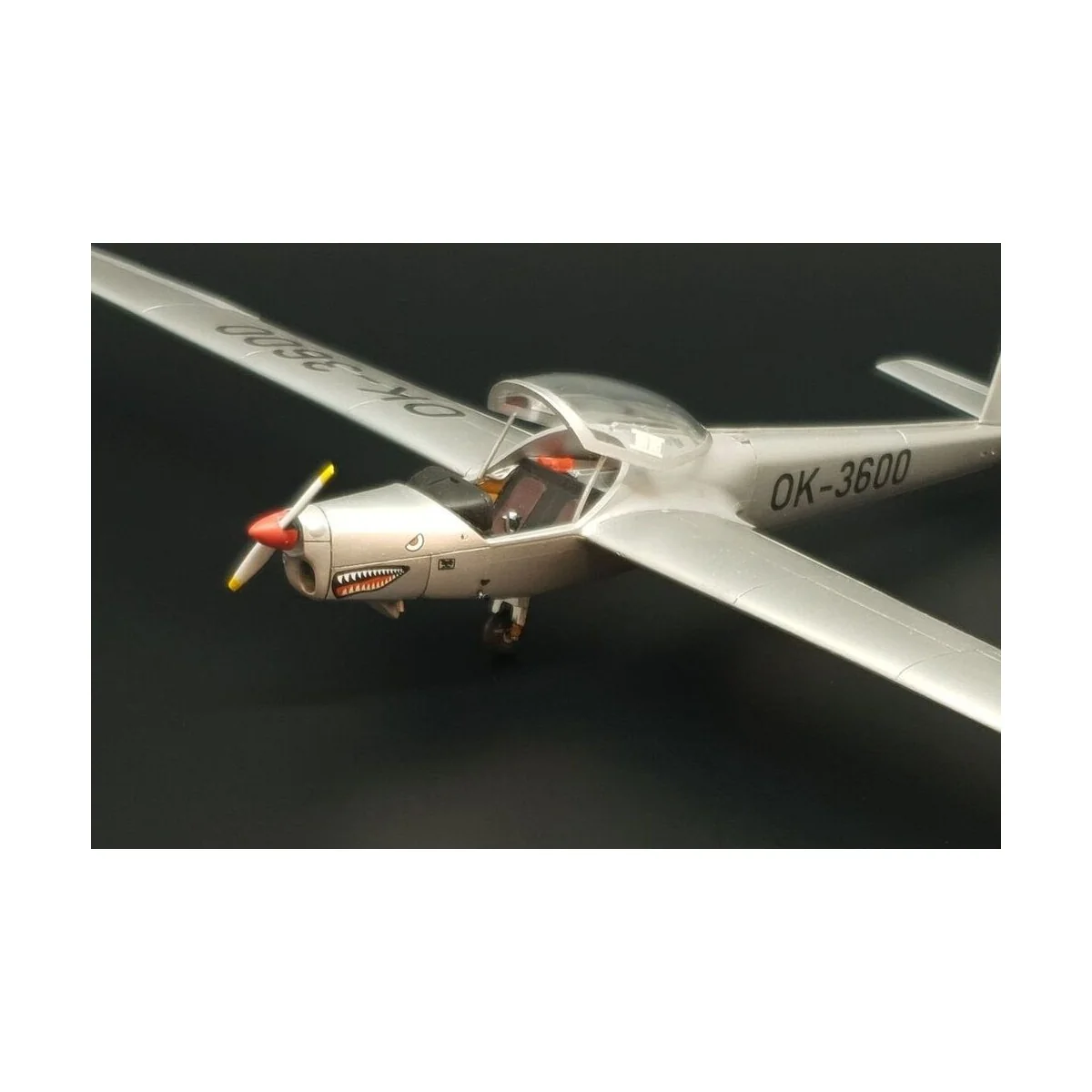 L-13SE VIVAT AKVY, 1/48 - Brengun BRP48010