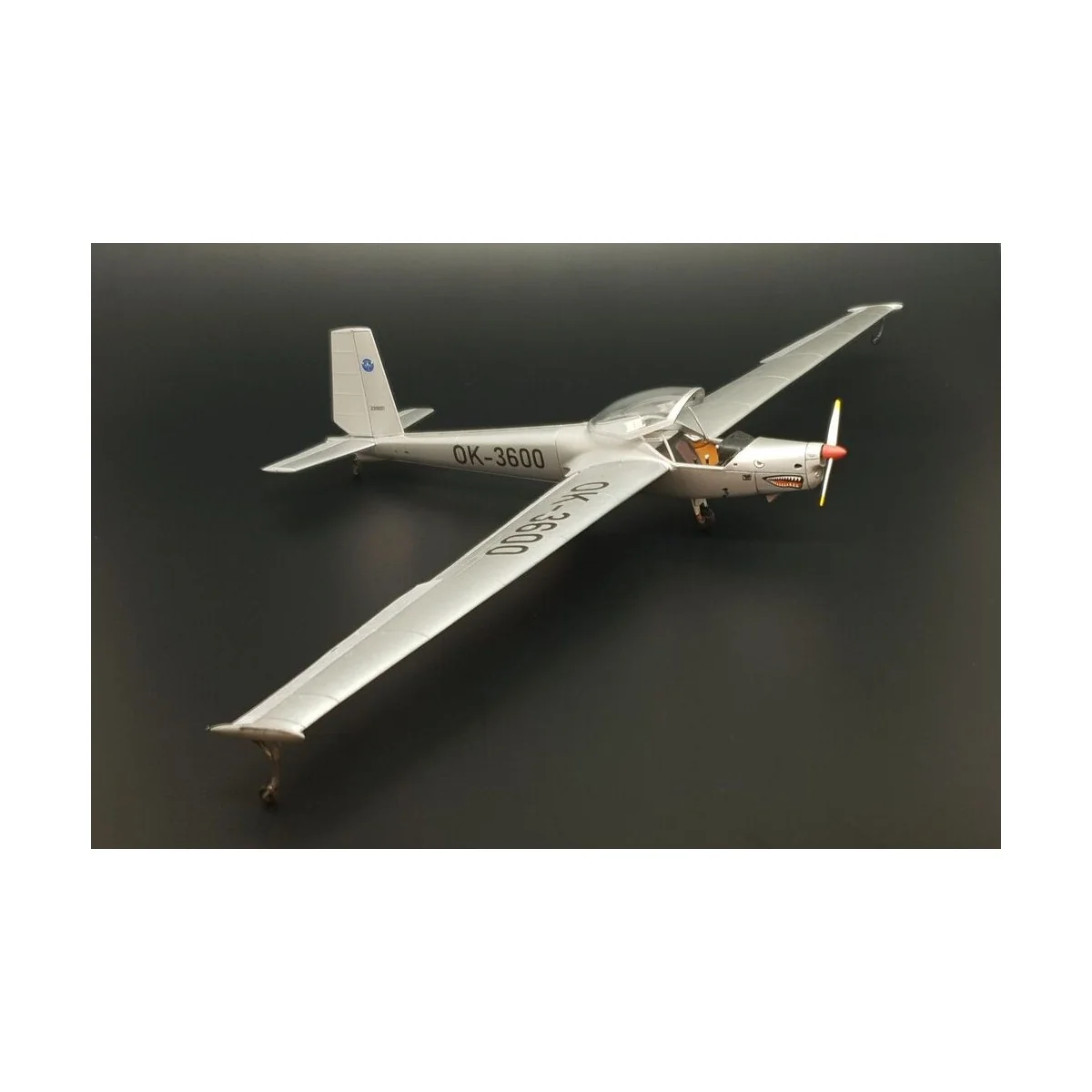 L-13SE VIVAT AKVY, 1/48 - Brengun BRP48010