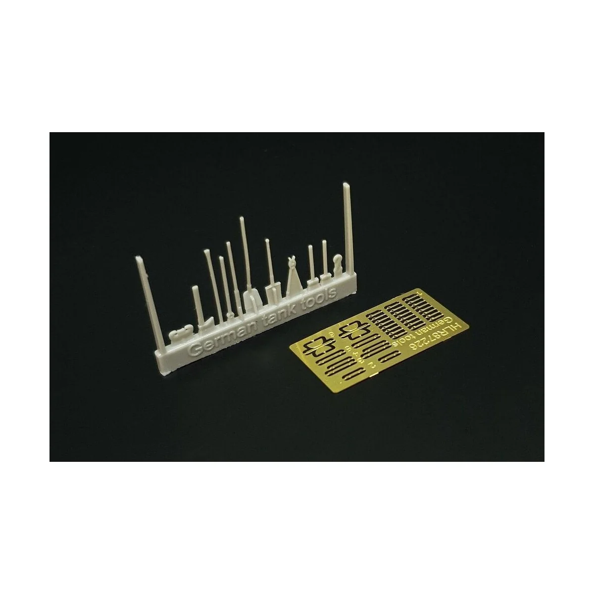 German tank tools, 1/87 - Hauler HLR87226