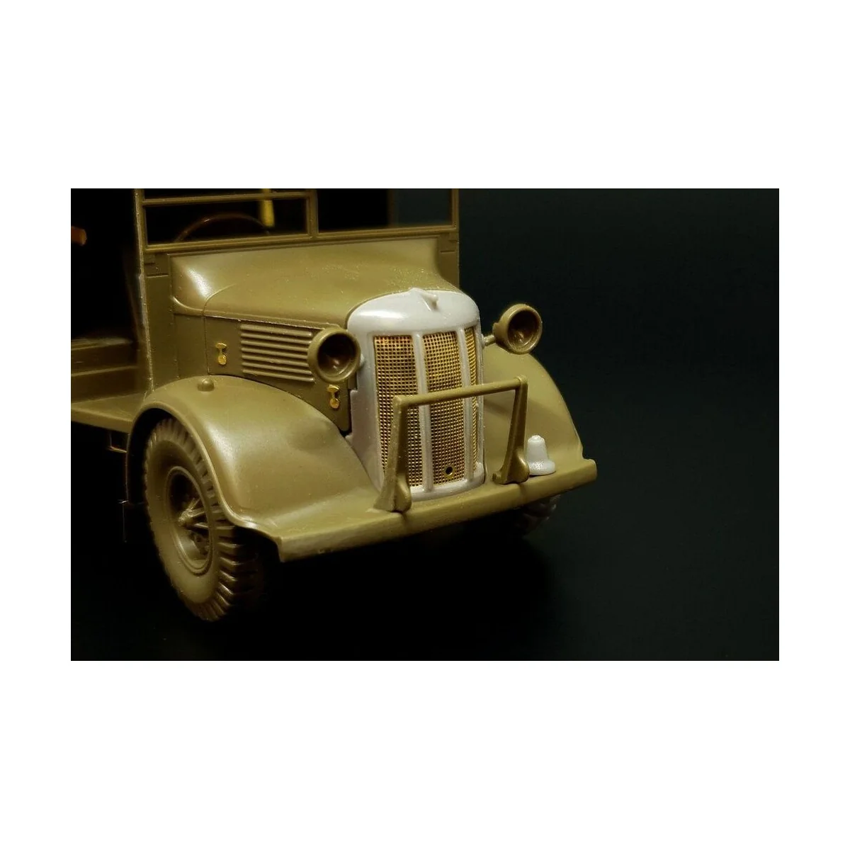 British 2-Ton 4x2 Ambulance (Austin K2) FRONT GRILL for Tamiya, 1/4...