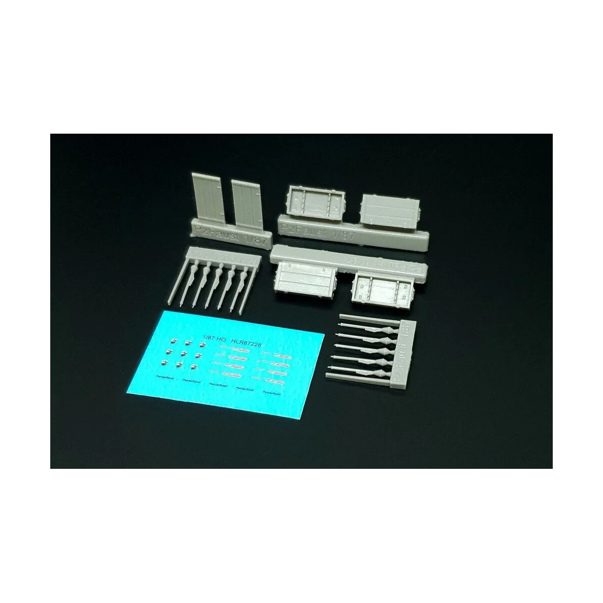 Panzerfaust with boxes, 1/87 - Hauler HLR87228