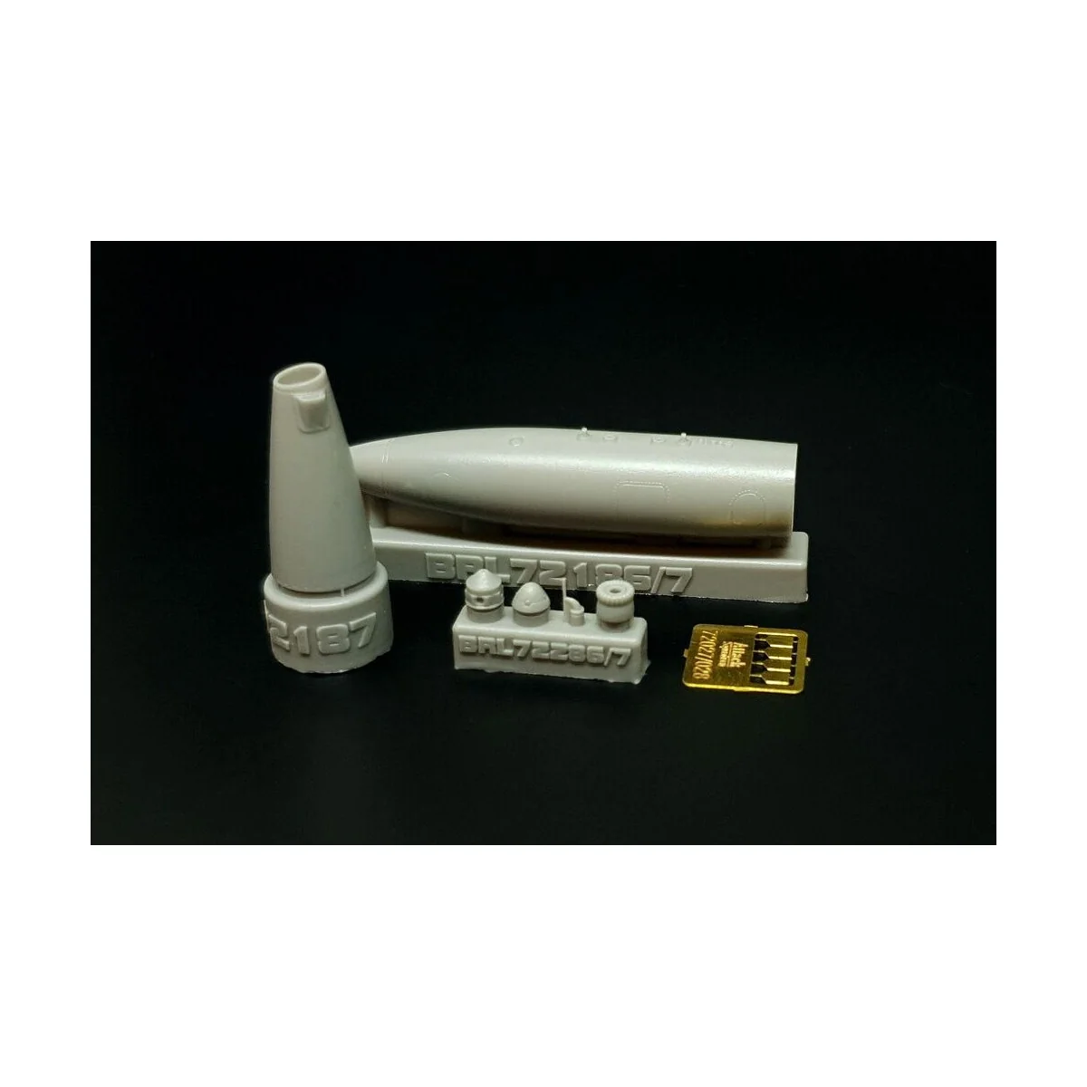 D-704 buddy Tank late type (1980s-2010s), 1/72 - Brengun BRL72287