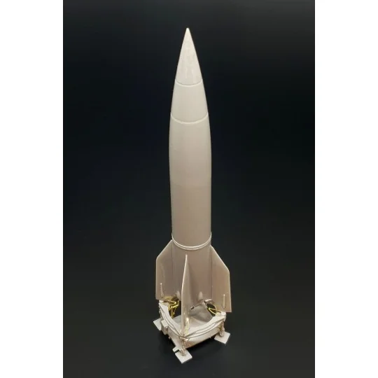 German rocket V-2/A4, 1/120 - Hauler HTT120097