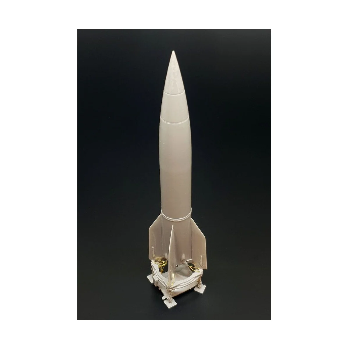 German rocket V-2/A4, 1/120 - Hauler HTT120097