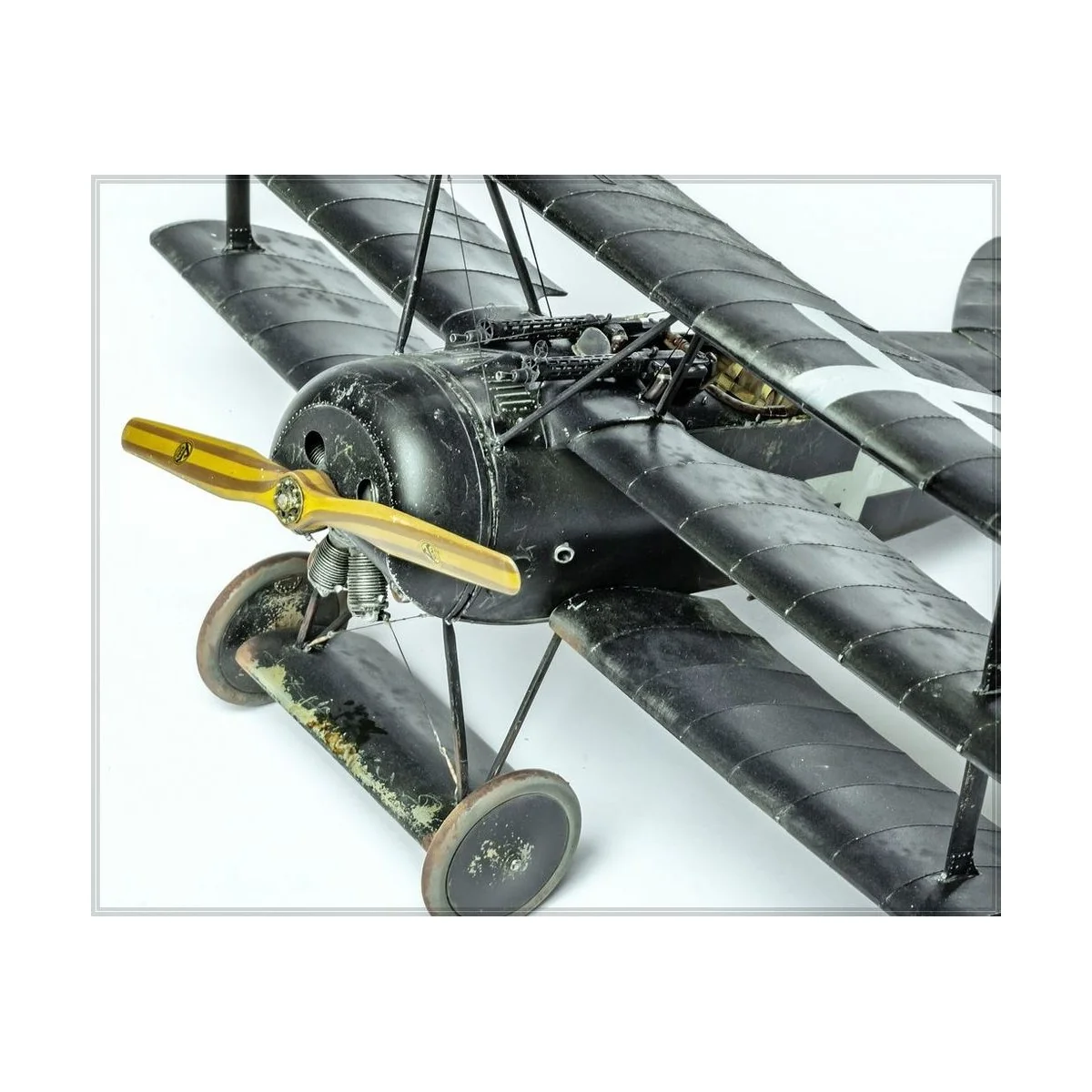 Fokker Dr.I Triplane, 1/32 - MENG-Model QS-002