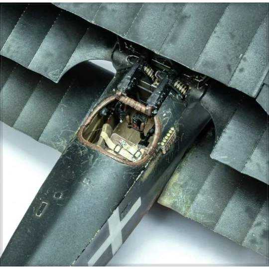 Fokker Dr.I Triplane, 1/32 - MENG-Model QS-002