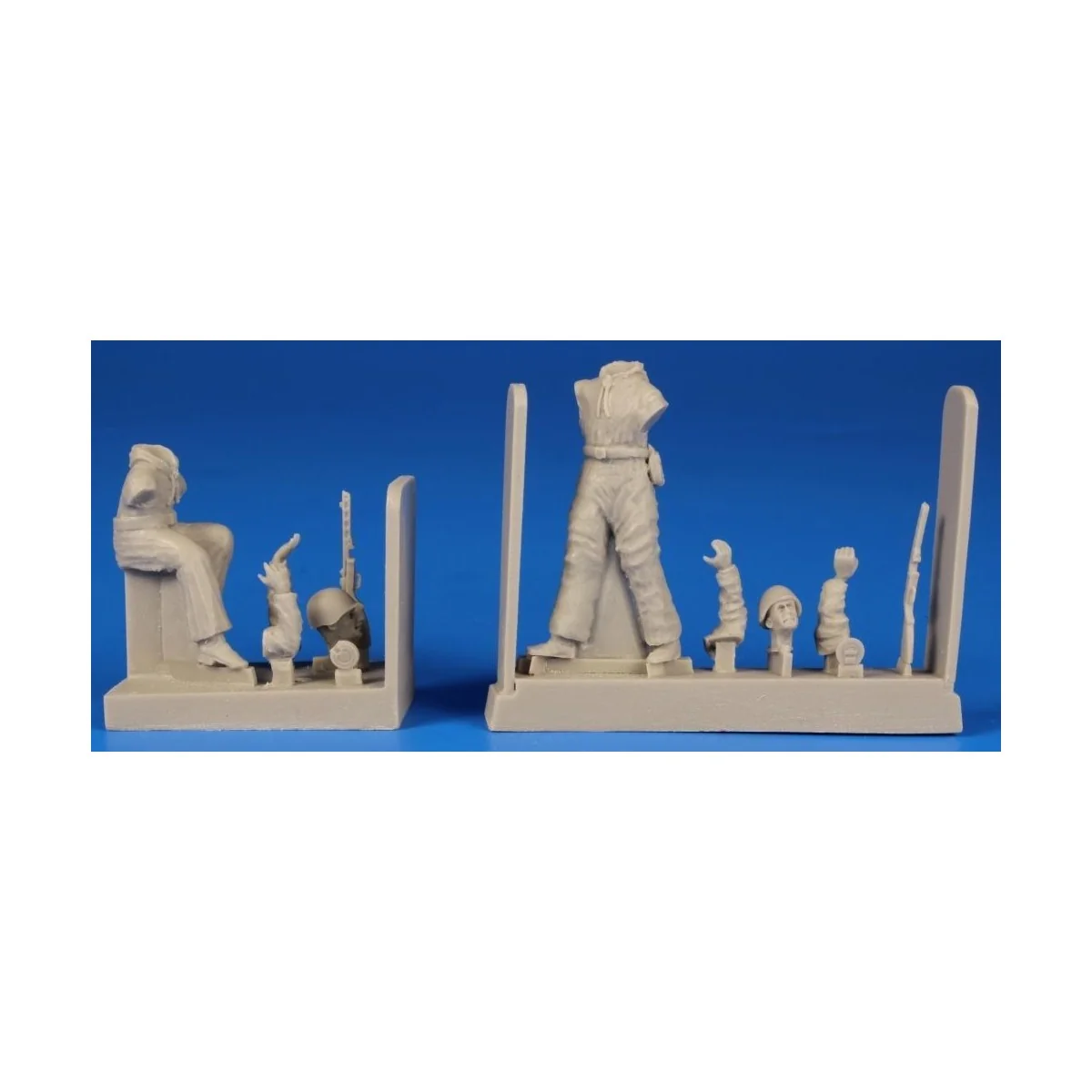 Soviet Tank Desant Troops, part 2(2 Figur for a T-34 and another ta...