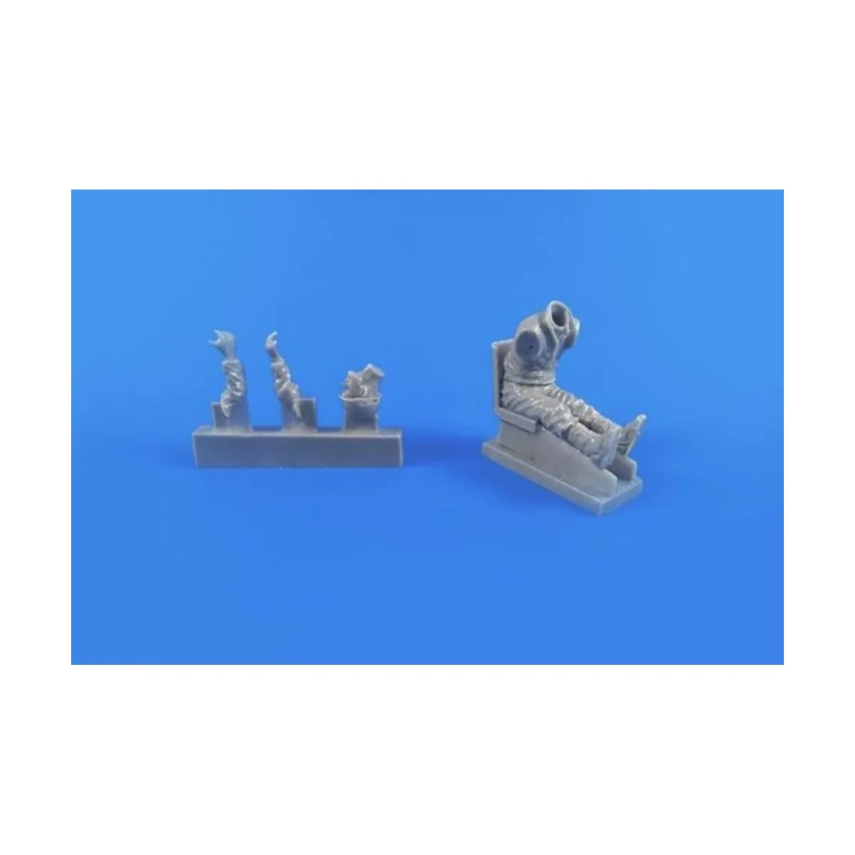 US Driver WWII for CMK M29 Weasel kit, 1/48 - CMK 129-F48310