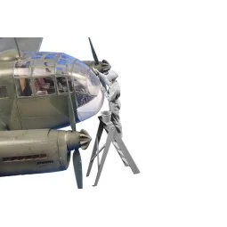Siebel Si 204/Aero C-3 Rigger (prop maintenance), 1/48 - CMK 129-F4... 2
