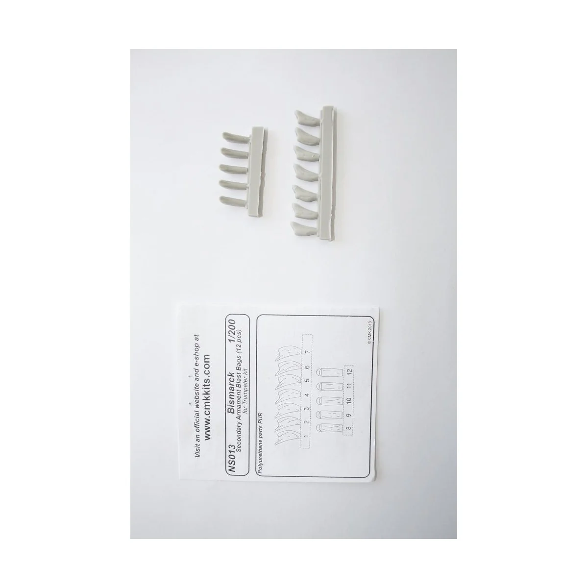Bismarck Secondary Armam.Blast Bags 12pc, 1/200 - CMK 129-NS013