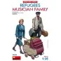 Refugees. Musician Family, 1/35 - MiniArt 38084