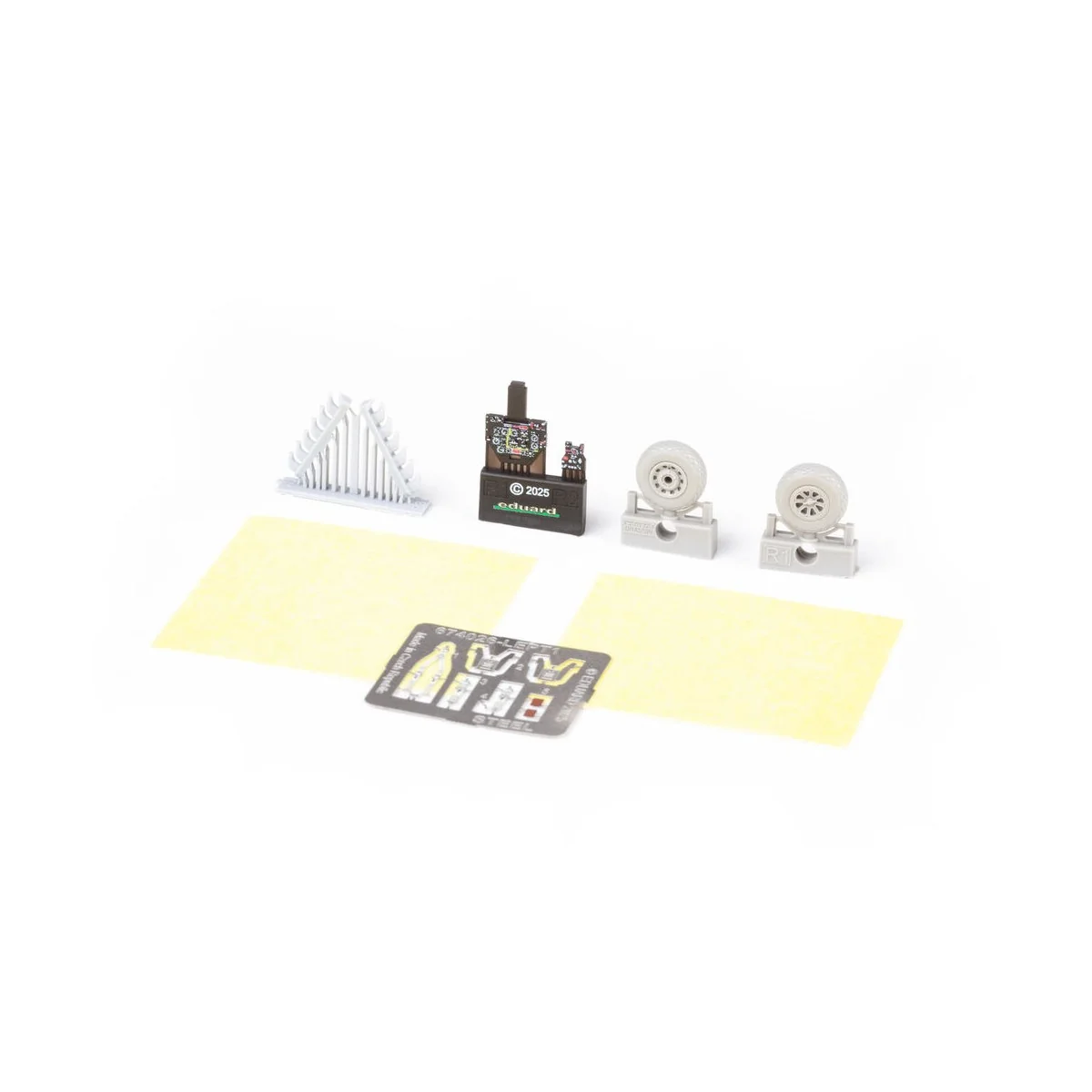 P-51D exhaust stacks w/o fairing LööKplus TAMIYA, 1/72 - Eduard Acc...