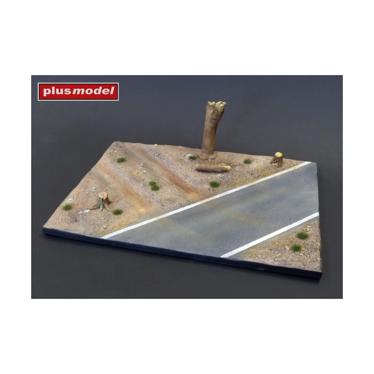Display base - Cobblestone street wit tram tracks, 1/35 - Plus mode...