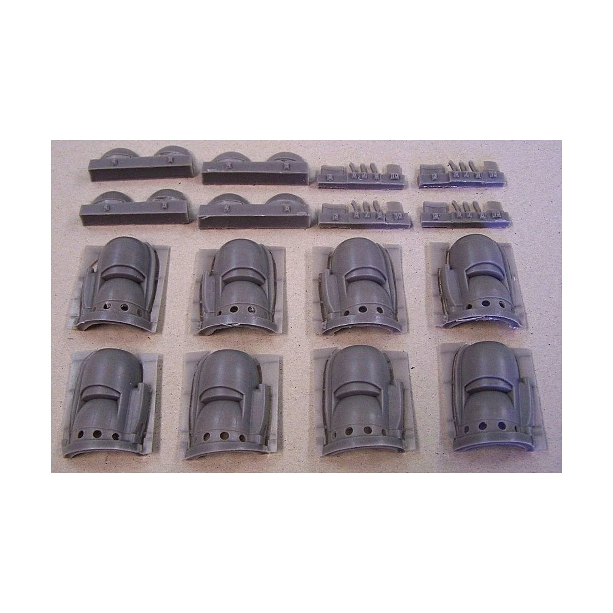 Engine cowling for L 1049 Constelation, 1/72 - Plus model AL7009