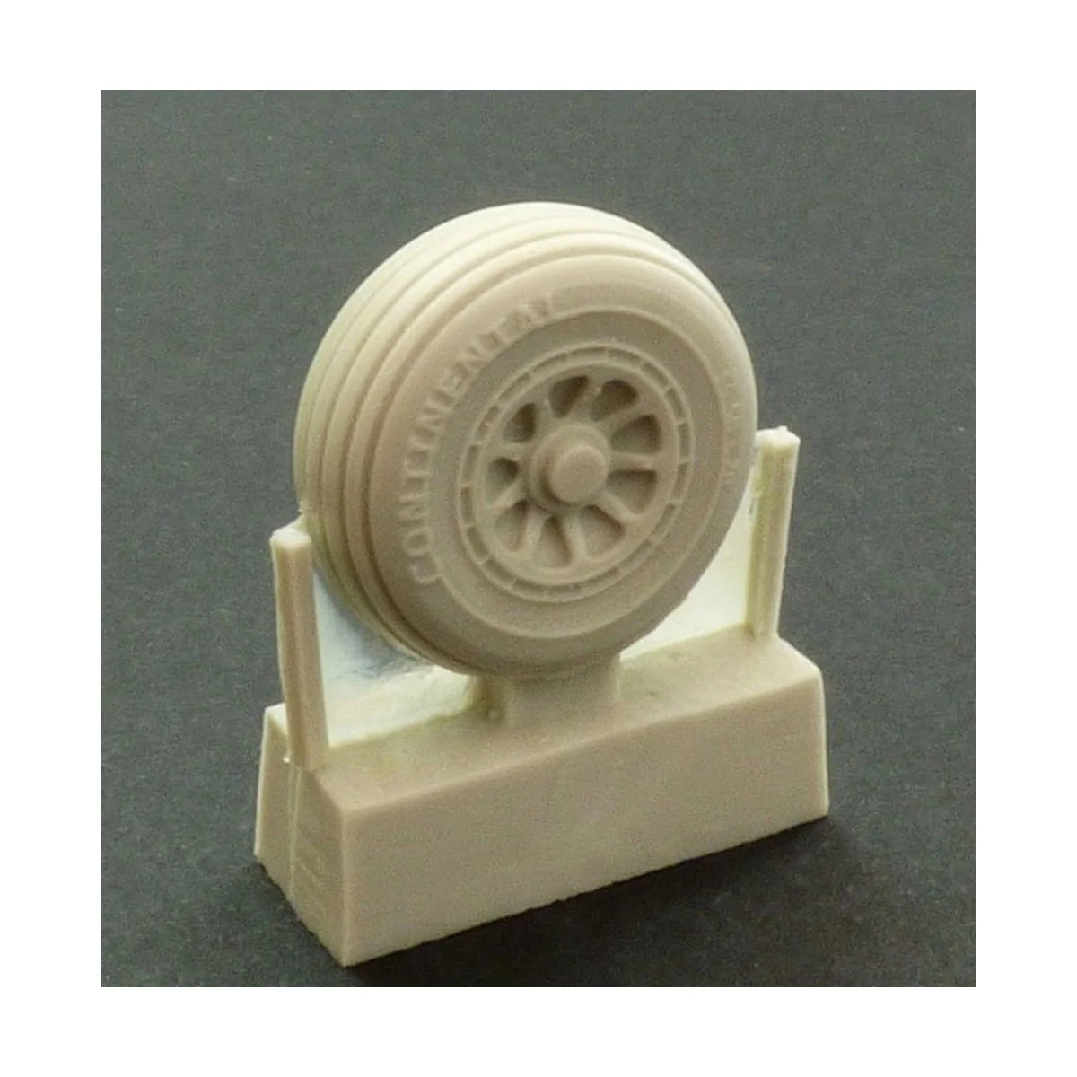 C-119 Boxcar wheels early version, 1/72 - Plus model AL7039