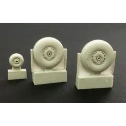 C-47 Skytrain wheels with cover, 1/72 - Plus model AL7044 2
