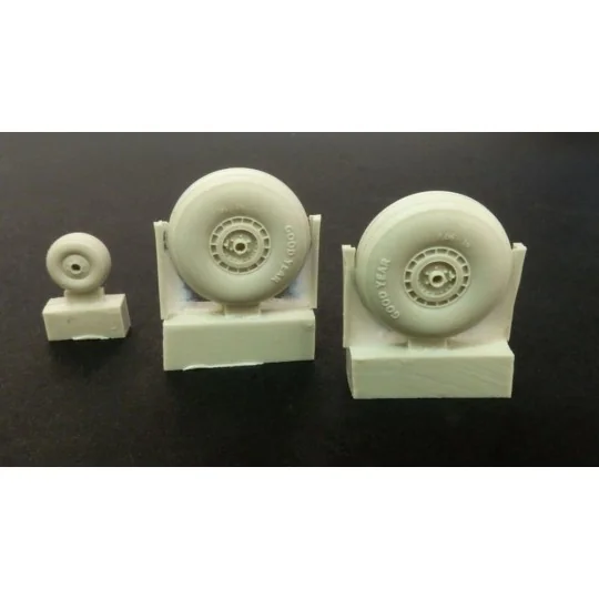 C-47 Skytrain wheels without cover, 1/72 - Plus model AL7045
