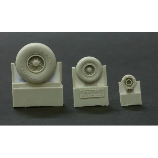 P-3 Orion wheels, 1/72 - Plus model AL7053