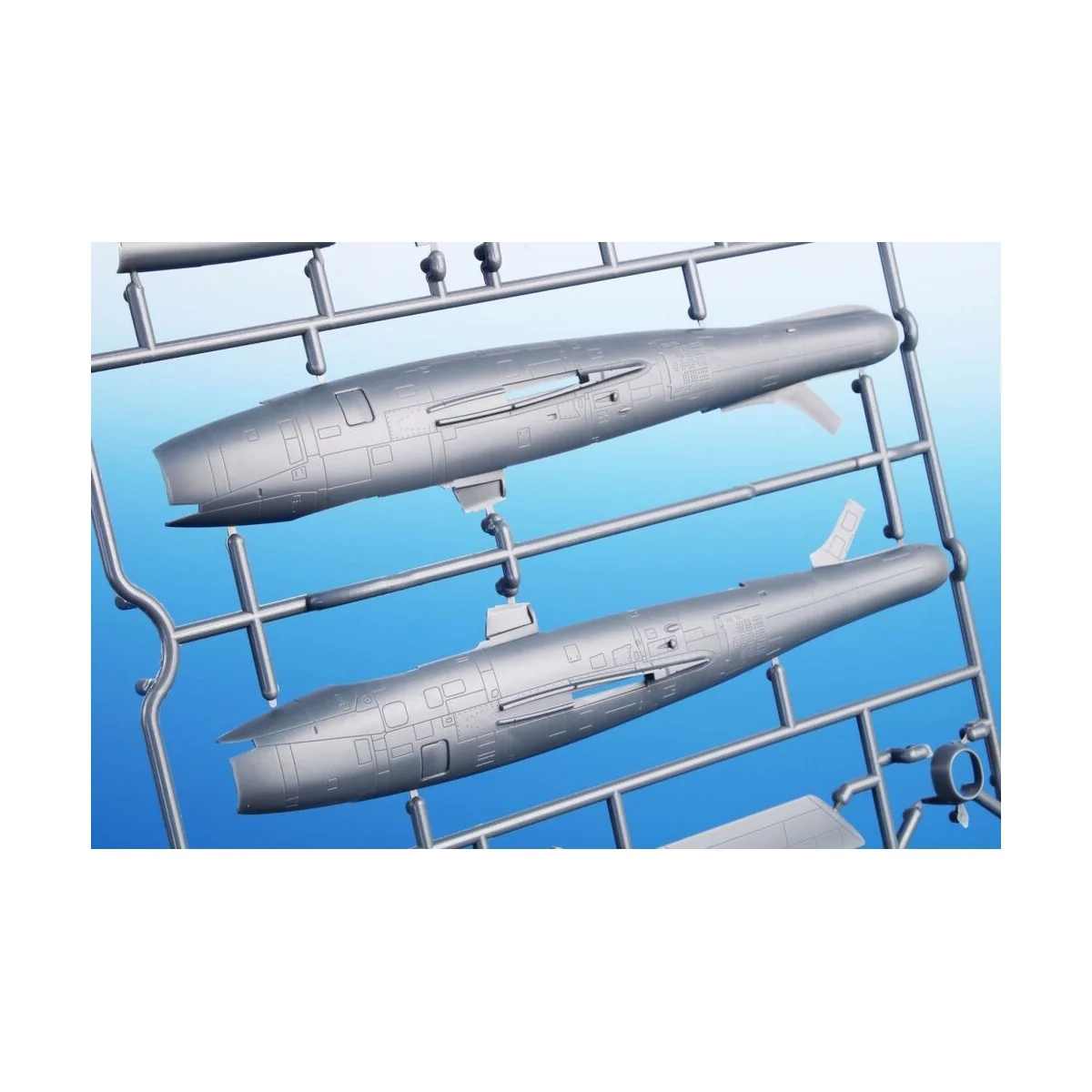 F-84F Thunderstreak ‘US Swept-wing Thunder’, 1/72 - Special Hobby 1...
