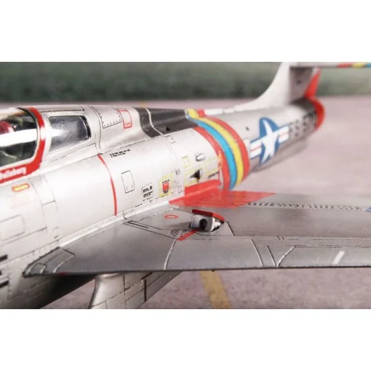 F-84F Thunderstreak ‘US Swept-wing Thunder’, 1/72 - Special Hobby 1...