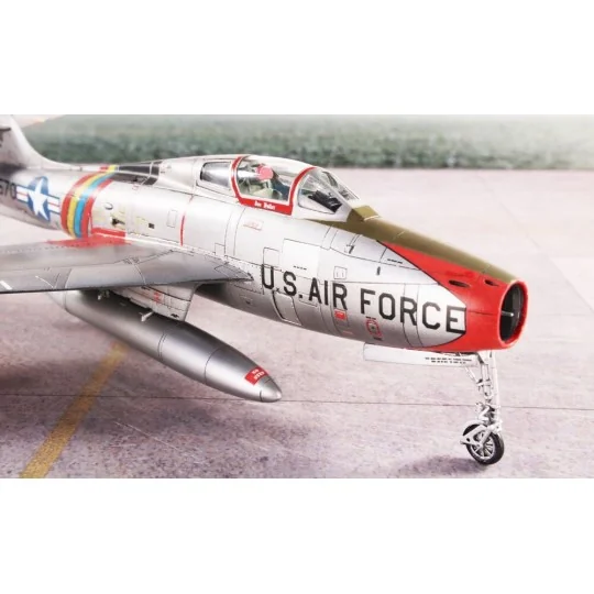 F-84F Thunderstreak ‘US Swept-wing Thunder’, 1/72 - Special Hobby 1...