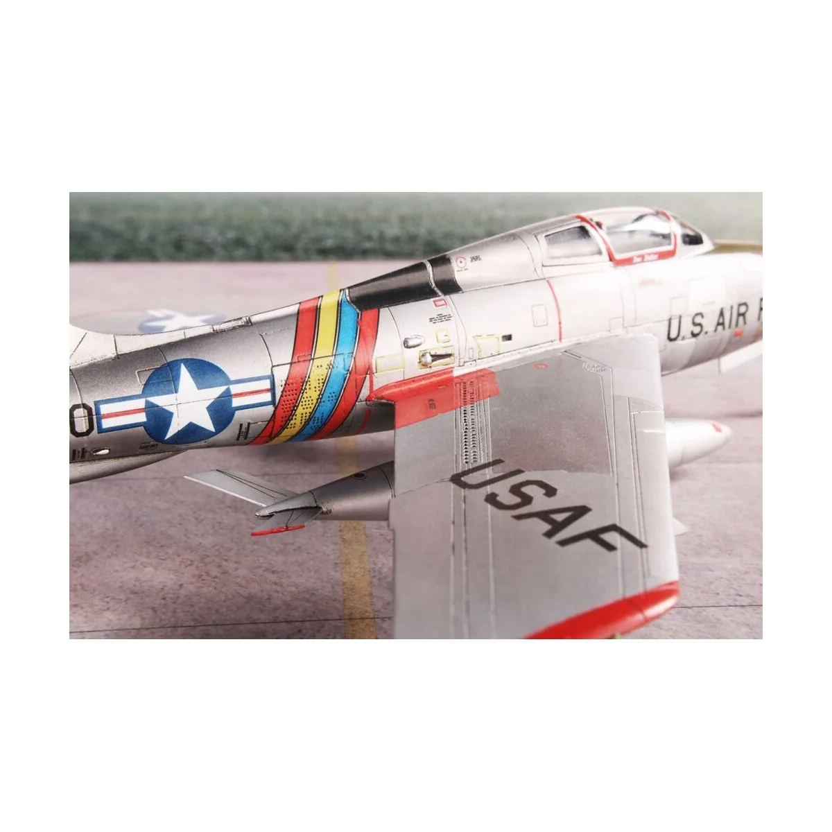 F-84F Thunderstreak ‘US Swept-wing Thunder’, 1/72 - Special Hobby 1...