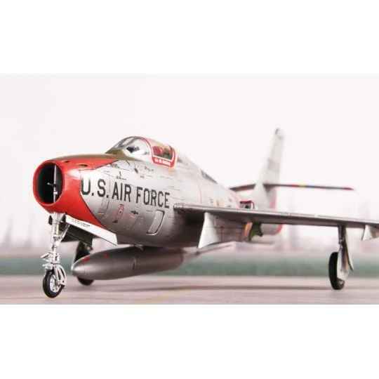 F-84F Thunderstreak ‘US Swept-wing Thunder’, 1/72 - Special Hobby 1...