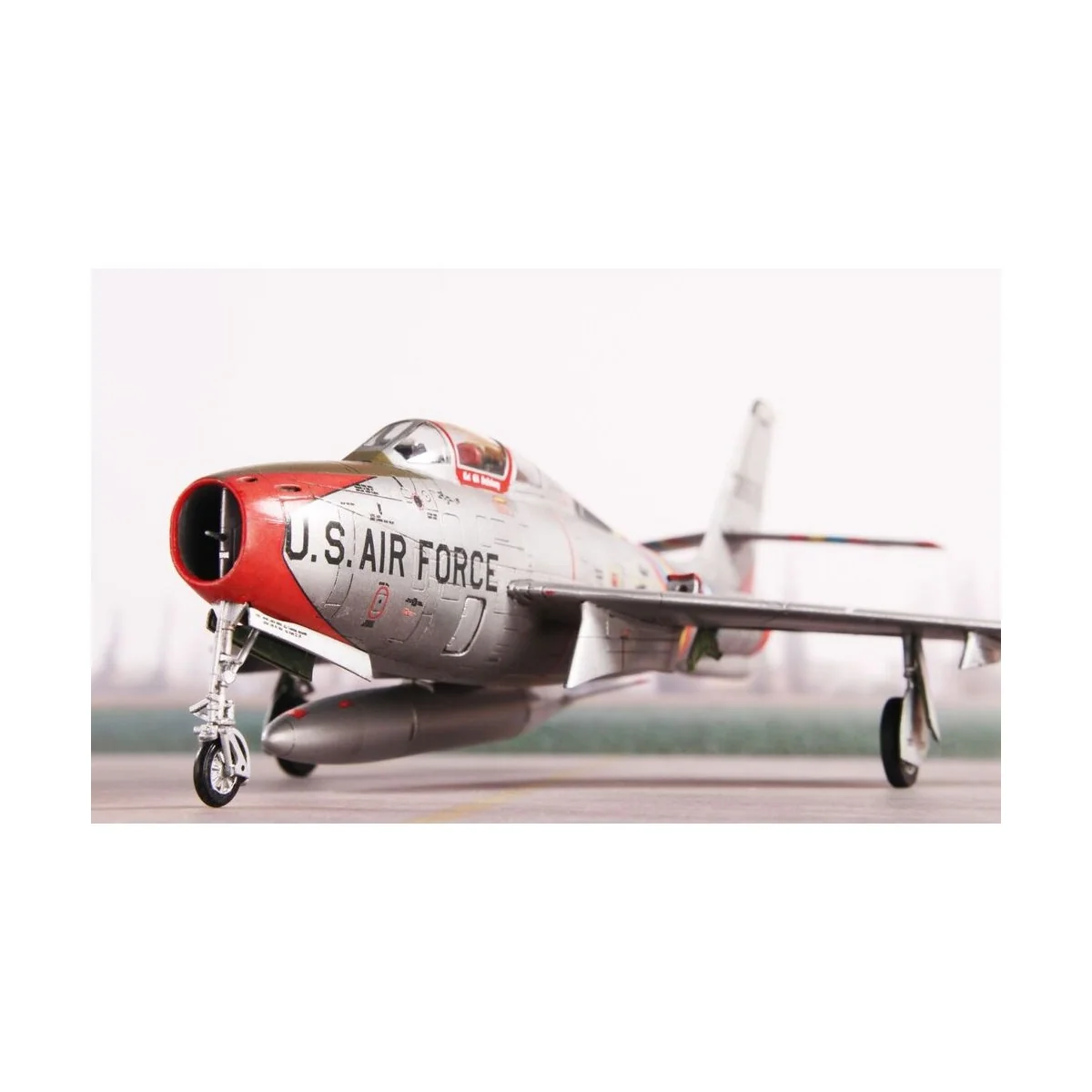 F-84F Thunderstreak ‘US Swept-wing Thunder’, 1/72 - Special Hobby 1...