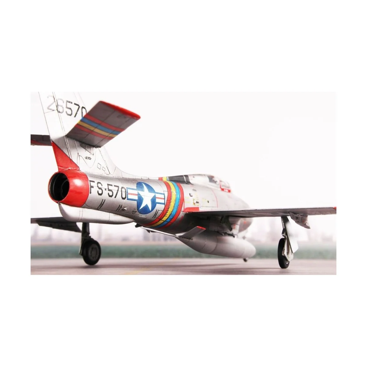F-84F Thunderstreak ‘US Swept-wing Thunder’, 1/72 - Special Hobby 1...