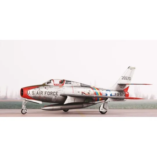 F-84F Thunderstreak ‘US Swept-wing Thunder’, 1/72 - Special Hobby 1...